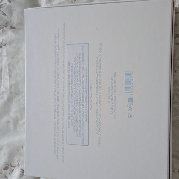 NIB Dolce & Gabbana Light Blue Beach Towel - Picture 5 of 5